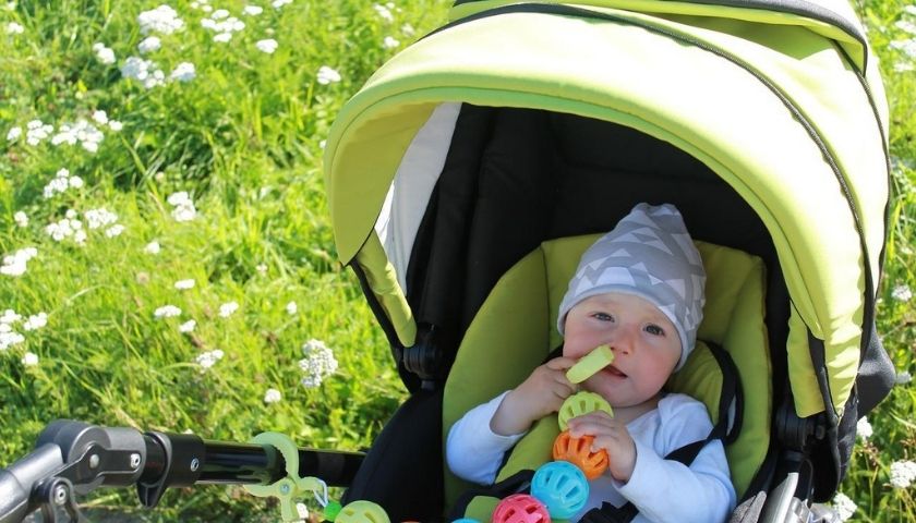 Read more about the article When Can Baby Use An Umbrella Stroller | Effective Tips